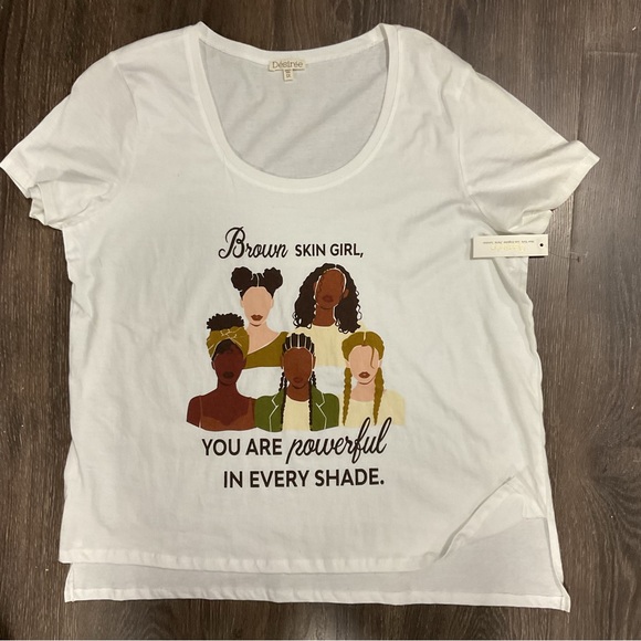 NWT DESIREE Brown Skin Girl You Are Powerful In Every Shade Girls T-Shirt Sz 1X - Picture 2 of 7